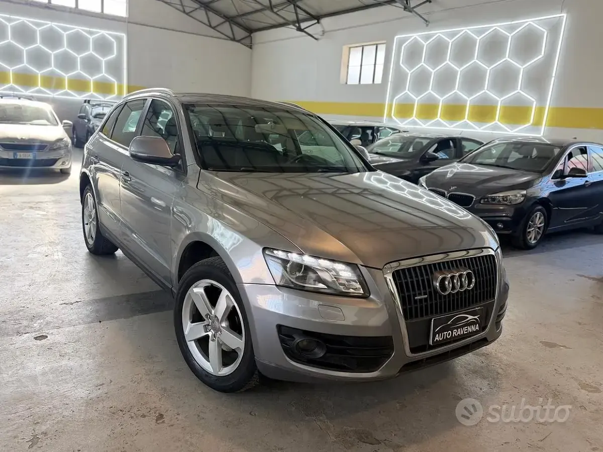 Usata Audi Q5 170 CV (125 kW) 2011 Grigio SUV