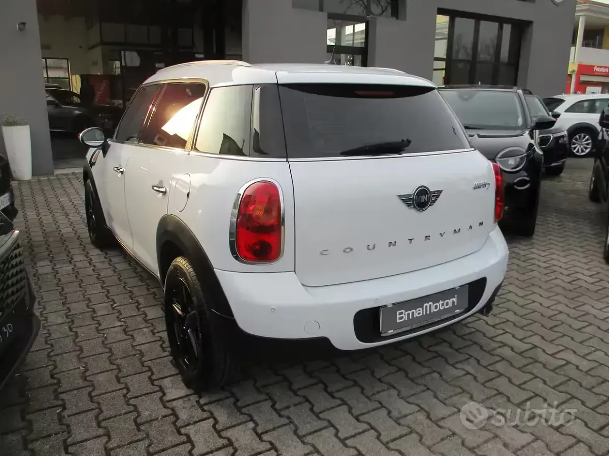 Usata Mini Cooper D Countryman 112 CV (82 kW) 2014 Bianco SUV