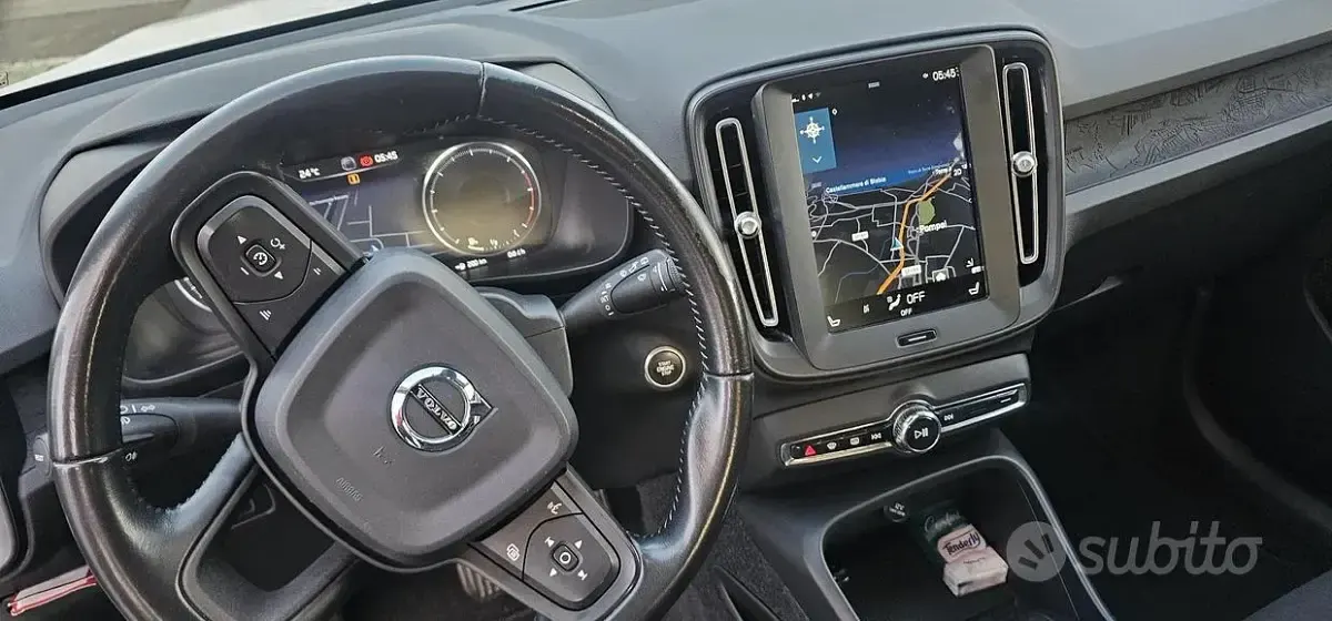 Usata Volvo XC40 150 CV (110 kW) 2018 Bianco SUV