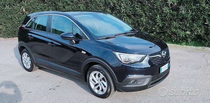 Usata Opel Crossland X Innovation 102 CV (75 kW) 2020 Blu SUV