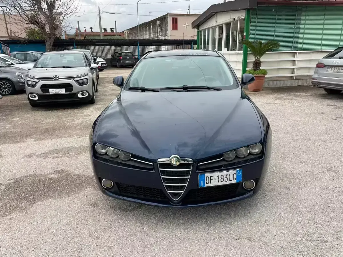 Usata Alfa Romeo 159 Distinctive 150 CV (110 kW) 2007 Bluazzurro Station wagon