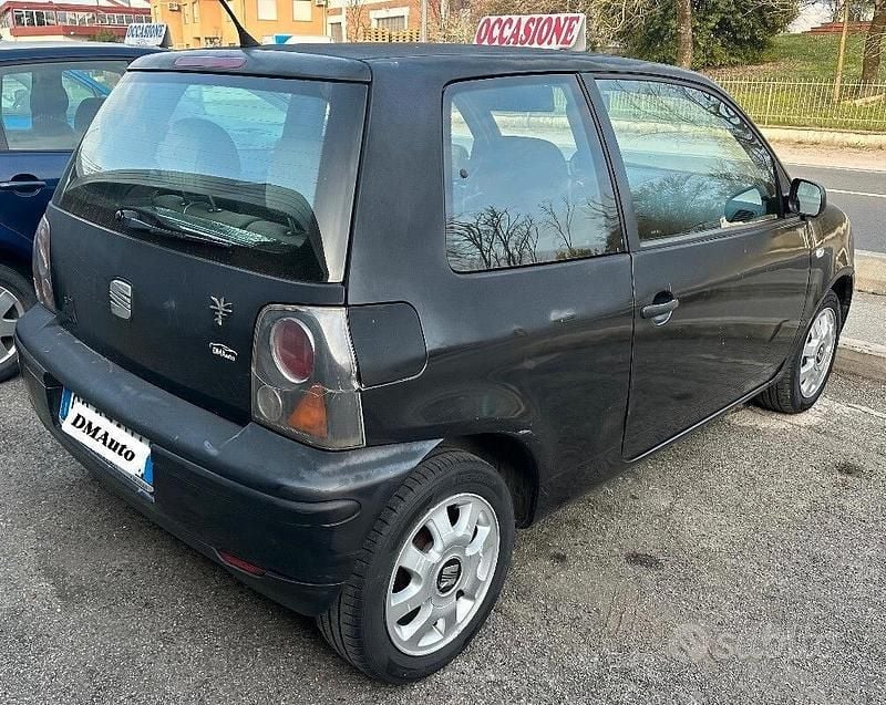 Usata Seat Arosa Stella 50 CV (36 kW) 2003 Nero Utilitaria