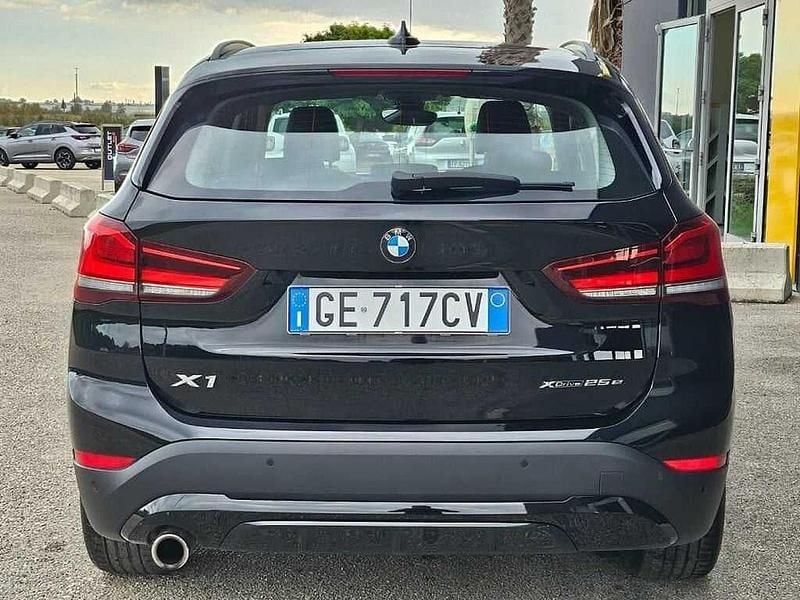 Gebraucht BMW X1 Sport Line 220 PS (161 kW) 2021 Schwarz SUV
