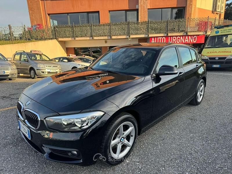 Nero Usata 2016 BMW 118 Due volumi | 9999 € (Ottimo prezzo) - Immagine 1/4