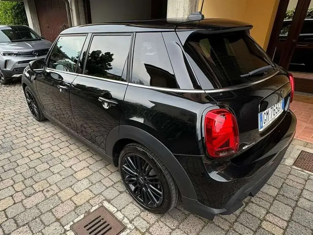 Occasion Mini Cooper 136 ch (100 kW) 2023 Noir Citadine
