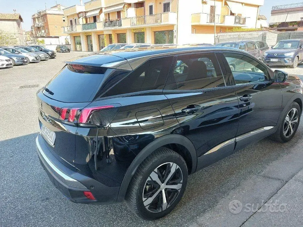 Usata Peugeot 3008 Allure 131 CV (96 kW) 2023 Nero SUV