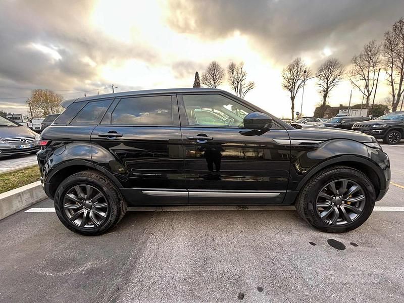 Usata Land Rover Range Rover evoque SE 150 CV (110 kW) 2018 Nero SUV