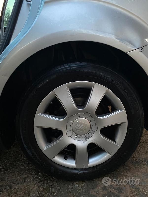 Usata Seat Altea 105 CV (77 kW) 2006 Grigio Berlina