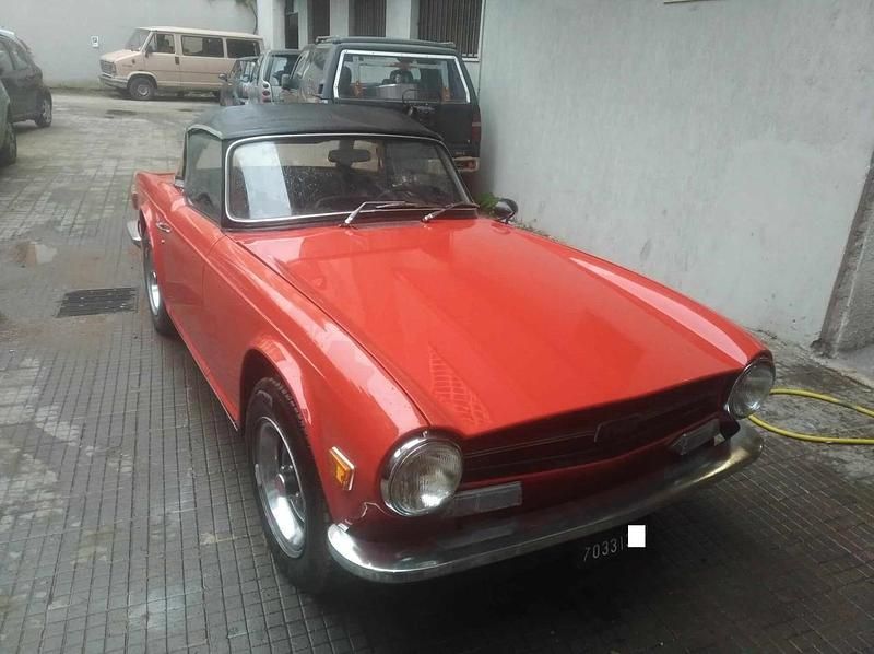 Arancione Usata 1973 Triumph TR6 Cabrio | 19.900 € - Immagine 1/4