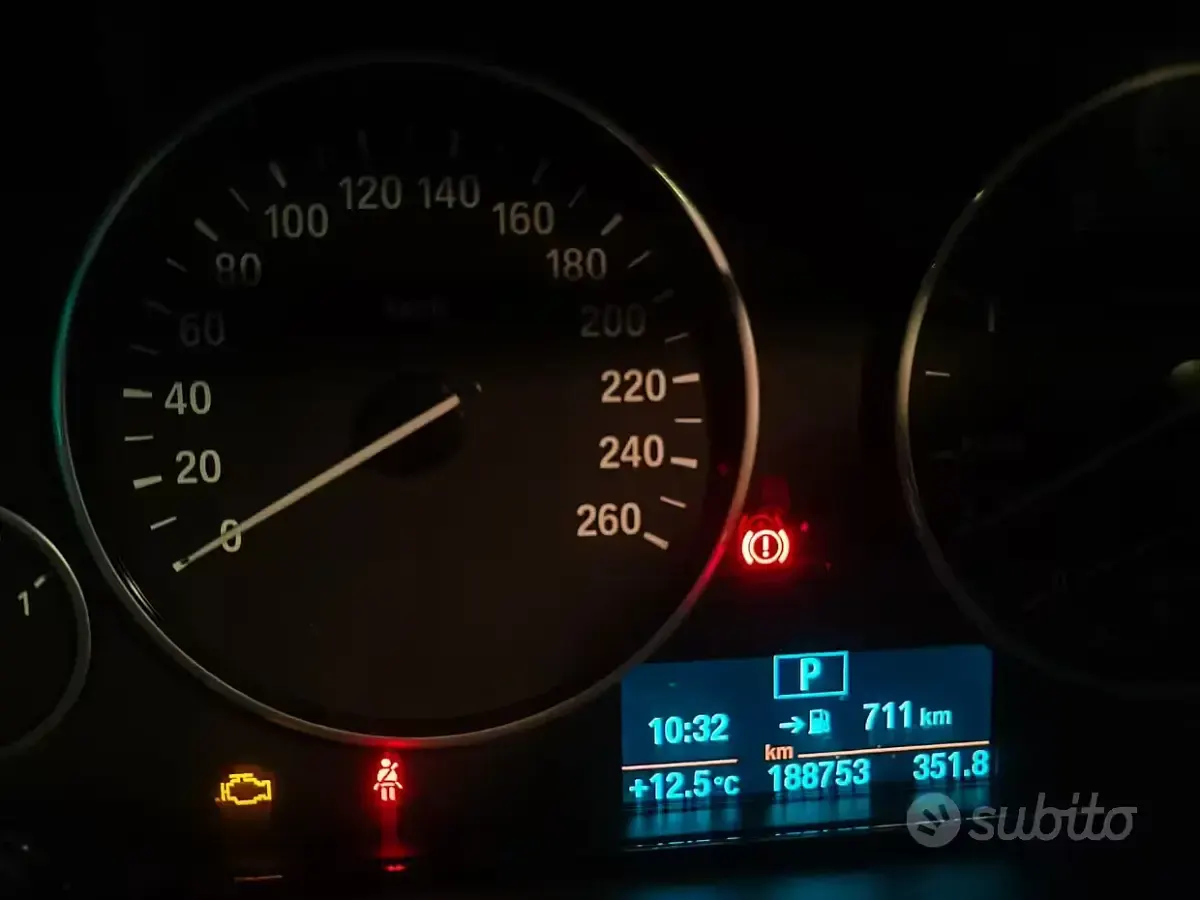 Usata BMW 318 150 CV (110 kW) 2021 Bianco Station wagon