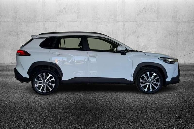Usata Toyota Corolla Cross Trend 199 CV (146 kW) 2023 Bianco SUV
