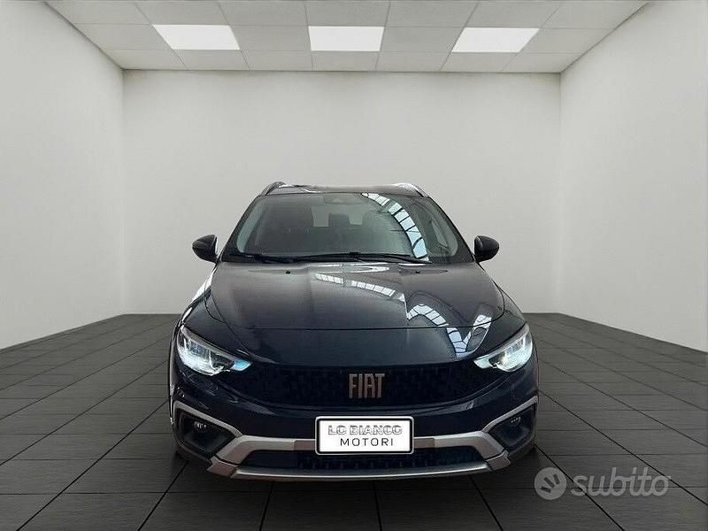Usata Fiat Tipo Cross 130 CV (95 kW) 2023 Blu Station wagon