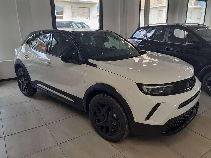 Nuova Opel Mokka 101 CV (74 kW) 2025 Arktis white SUV