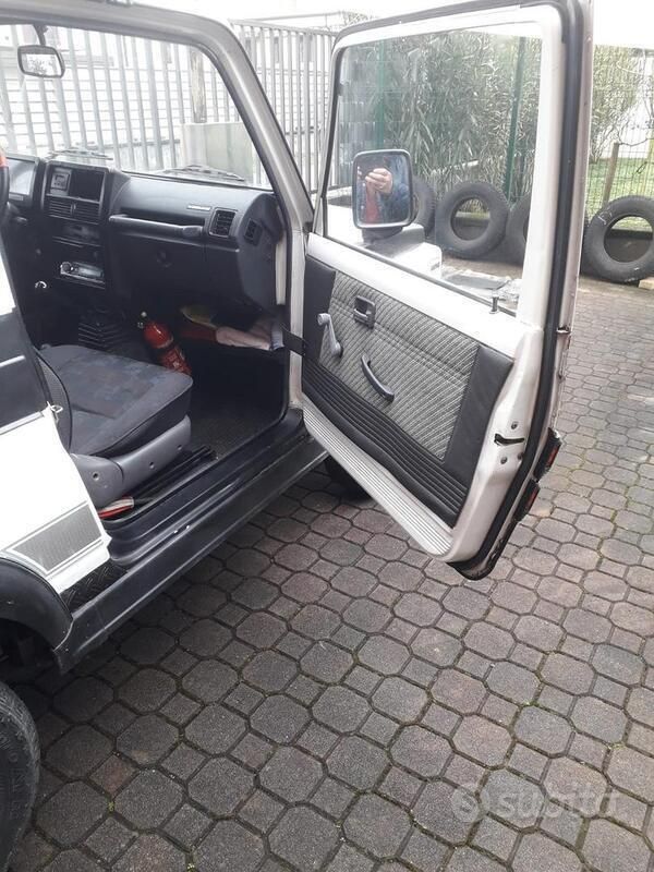 Bianco Usata 1991 Suzuki Samurai SUV | 6400 € - Immagine 1/4