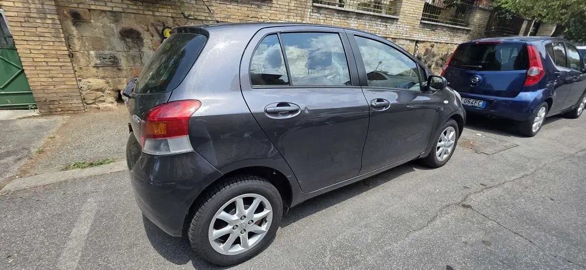 Usata Toyota Yaris Sol 75 CV (55 kW) 2003 Berlina
