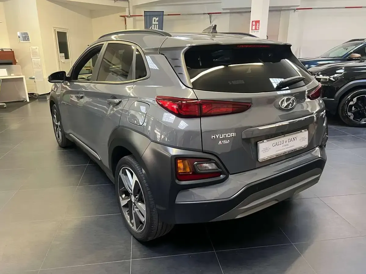 Usata Hyundai Kona XPrime 136 CV (100 kW) 2020 Grigio SUV