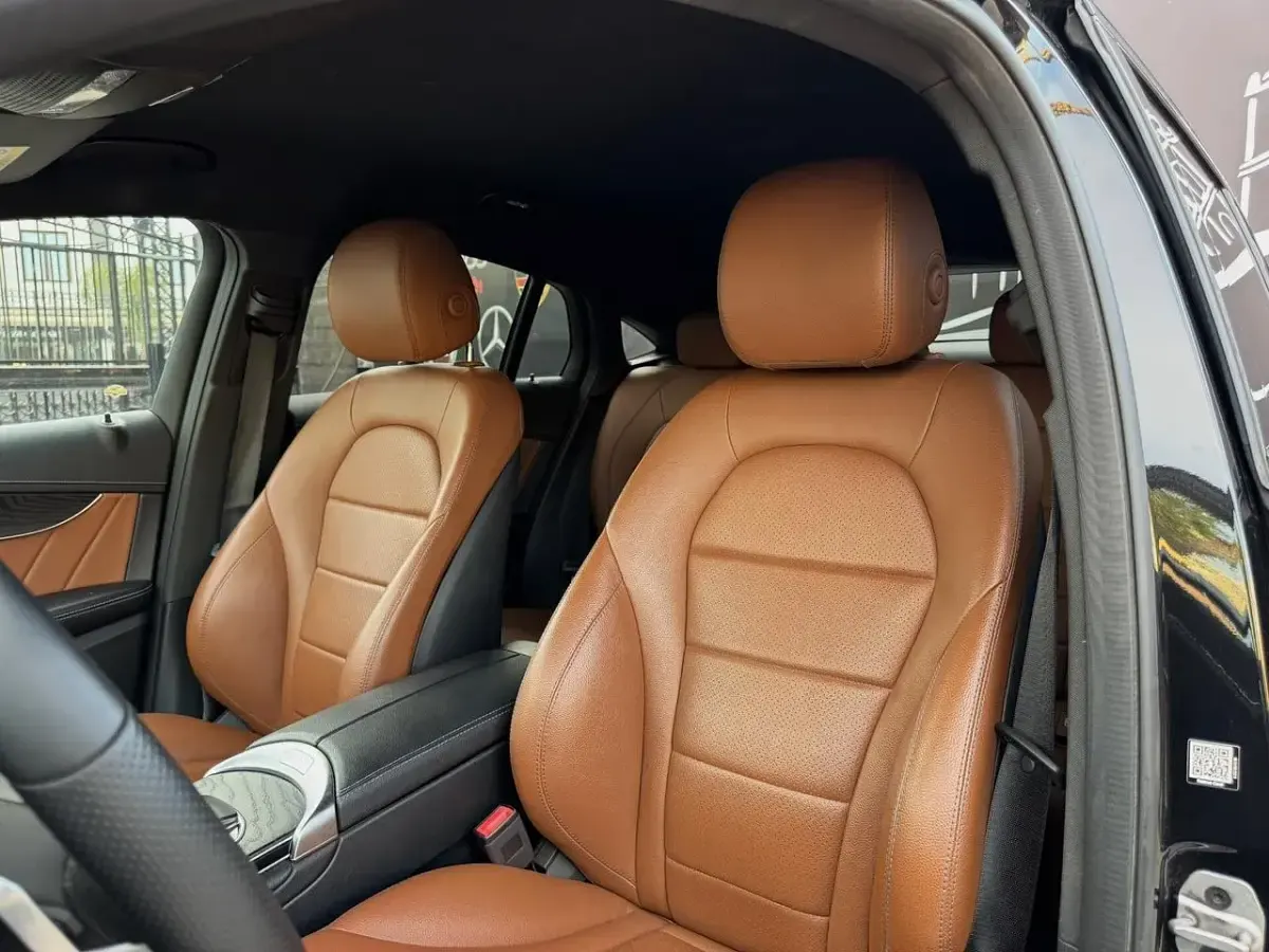 Usata Mercedes GLC220 Premium 194 CV (142 kW) 2021 Nero SUV
