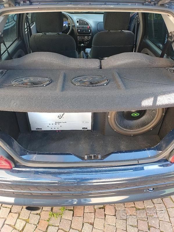 Usata Citroën Saxo 60 CV (44 kW) 1998 Blu Utilitaria