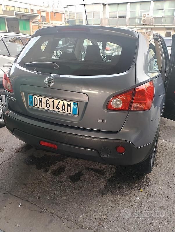 Usata Nissan Qashqai 150 CV (110 kW) 2008 Grigio SUV