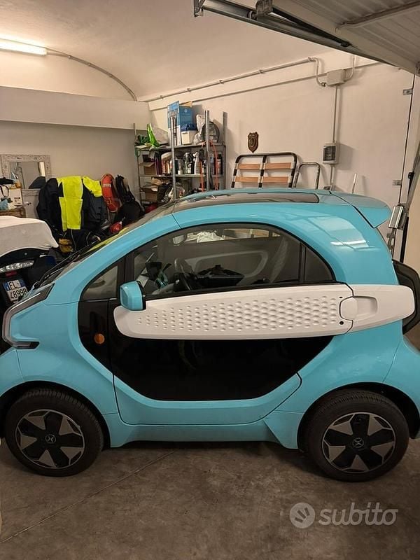 Usata XEV Yoyo 7 kW (10 CV) 2024 Blu Utilitaria