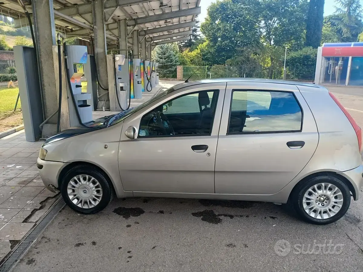 Usata Fiat Punto 2000 Grigio Utilitaria