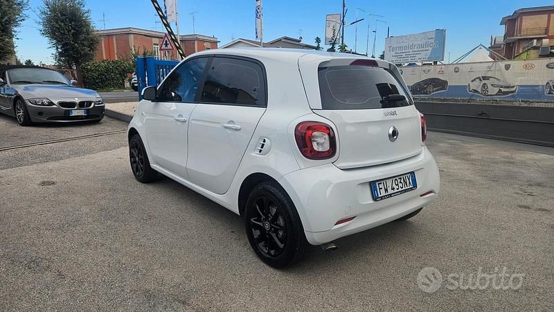 Usata Smart ForFour Passion 71 CV (52 kW) 2019 Bianco Utilitaria