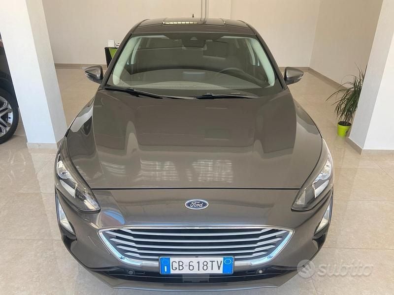 Usata Ford Focus Titanium 120 CV (88 kW) 2020 Grigio Berlina