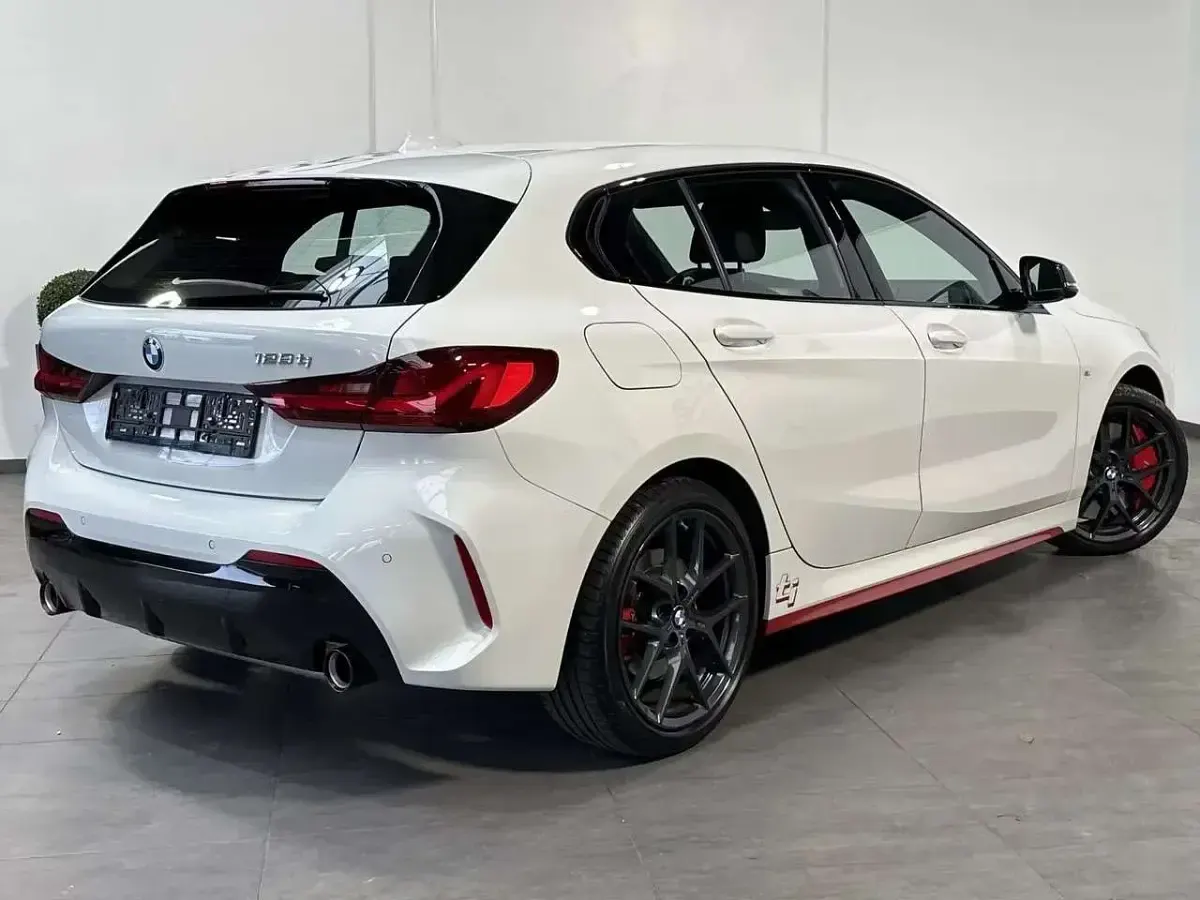 Usata BMW 128 ti 265 CV (194 kW) 2022 Alpinweis iii Utilitaria