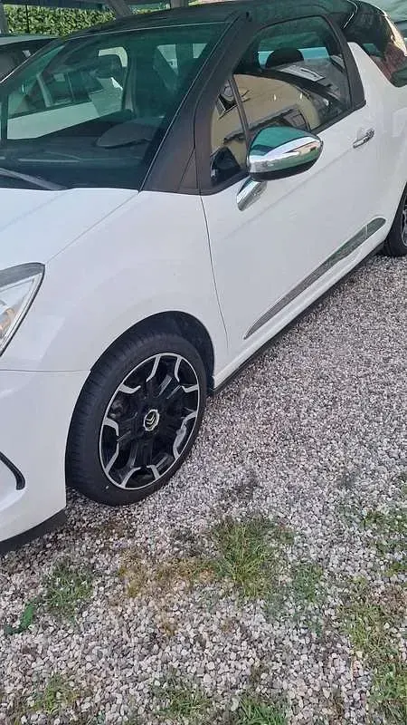 Usata Citroën DS3 Chic 95 CV (69 kW) 2012 Bianco Berlina