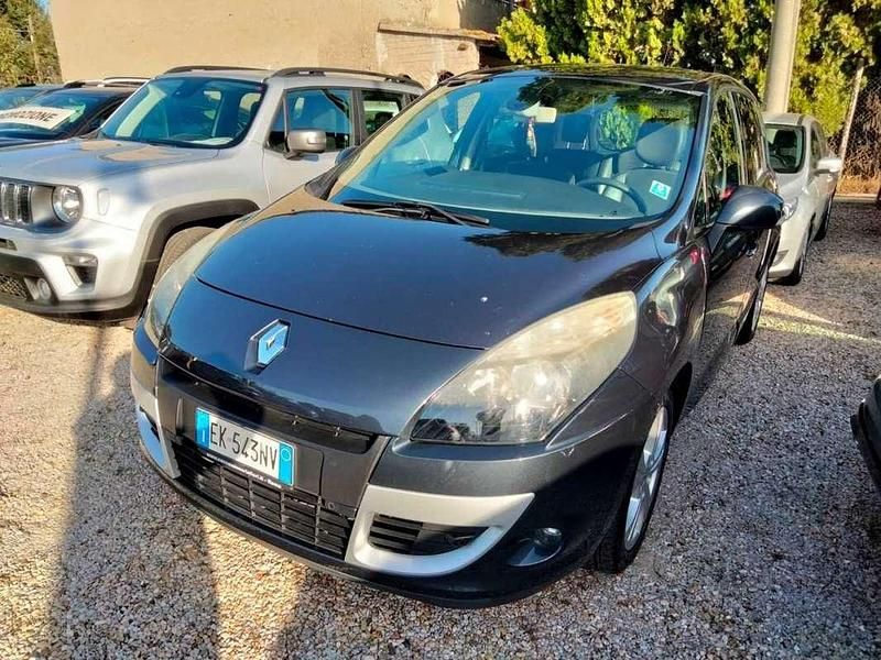 Nero Usata 2011 Renault Scénic III Dynamique Monovolume | 6990 € (Cara) - Immagine 1/4