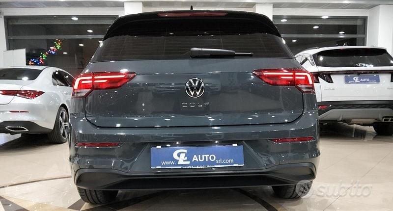 Usata VW Golf VIII Style 115 CV (84 kW) 2023 Grigio Berlina