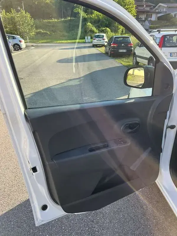 Usata Dacia Dokker Ambiance 83 CV (61 kW) 2018 Monovolume