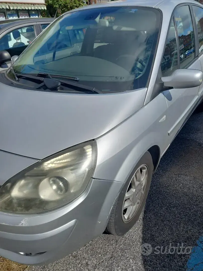 Usata Renault Scenic E-Tech 130 CV (95 kW) 2009 Grigio Monovolume