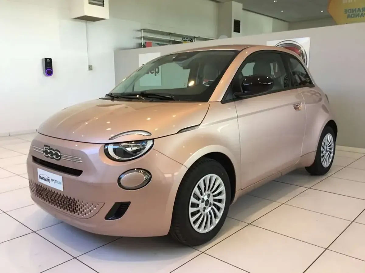 Nuova Fiat 500 Pop 65 CV (47 kW) 2026 Bianco Berlina