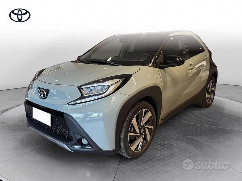 Usata Toyota Aygo X Lounge 72 CV (52 kW) 2024 Verde SUV