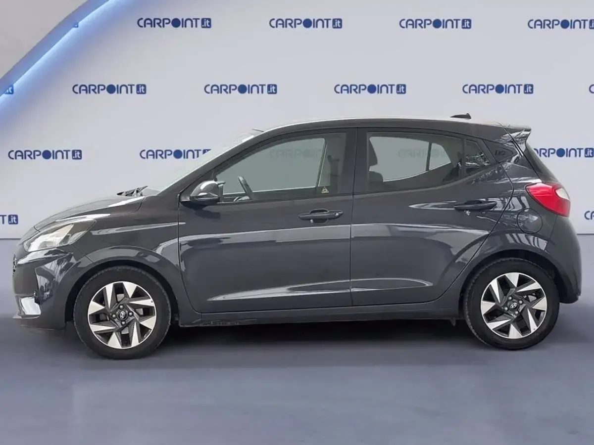 Używany Hyundai i10 63 KM (46 kW) 2025 Szary Hatchback
