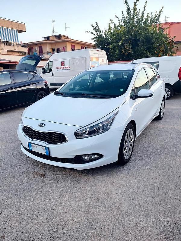 Bianco Usata 2013 Kia Ceed Sportswagon Station wagon | 5800 € (Ottimo prezzo) - Immagine 1/4