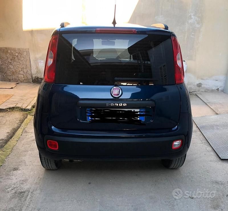 Usata Fiat Panda 69 CV (50 kW) 2018 Blu Utilitaria