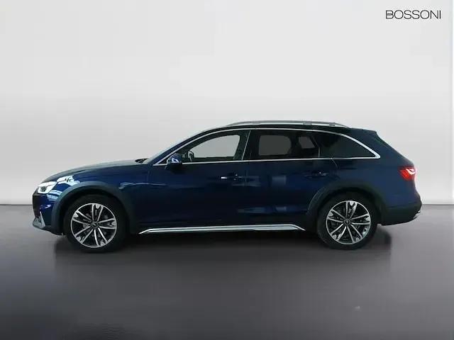 Usata Audi A4 Allroad Ambiente 204 CV (150 kW) 2023 Blu navarra metallizzato Station wagon