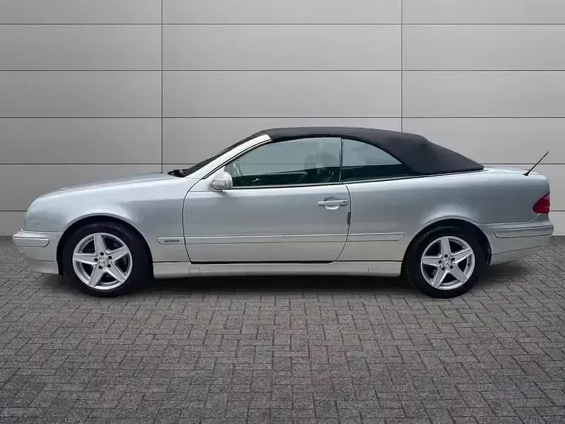 Usata Mercedes CLK200 Elegance 163 CV (119 kW) 2001 Argento Cabrio
