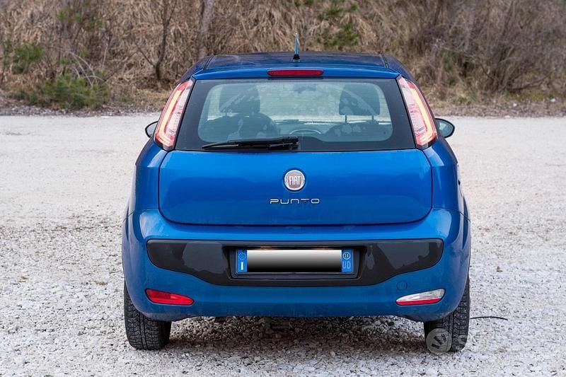 Usata Fiat Punto Evo S 77 CV (56 kW) 2011 Blu Utilitaria