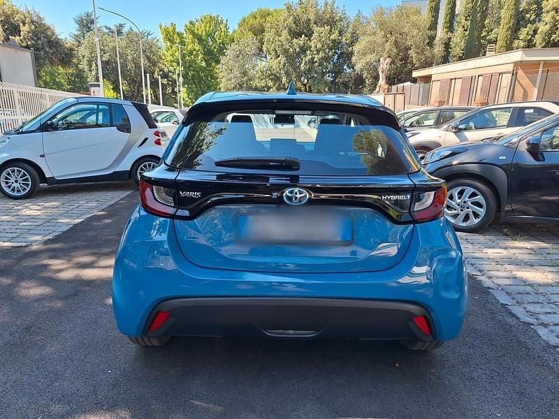Usata Toyota Yaris Active 92 CV (67 kW) 2022 Blu Utilitaria