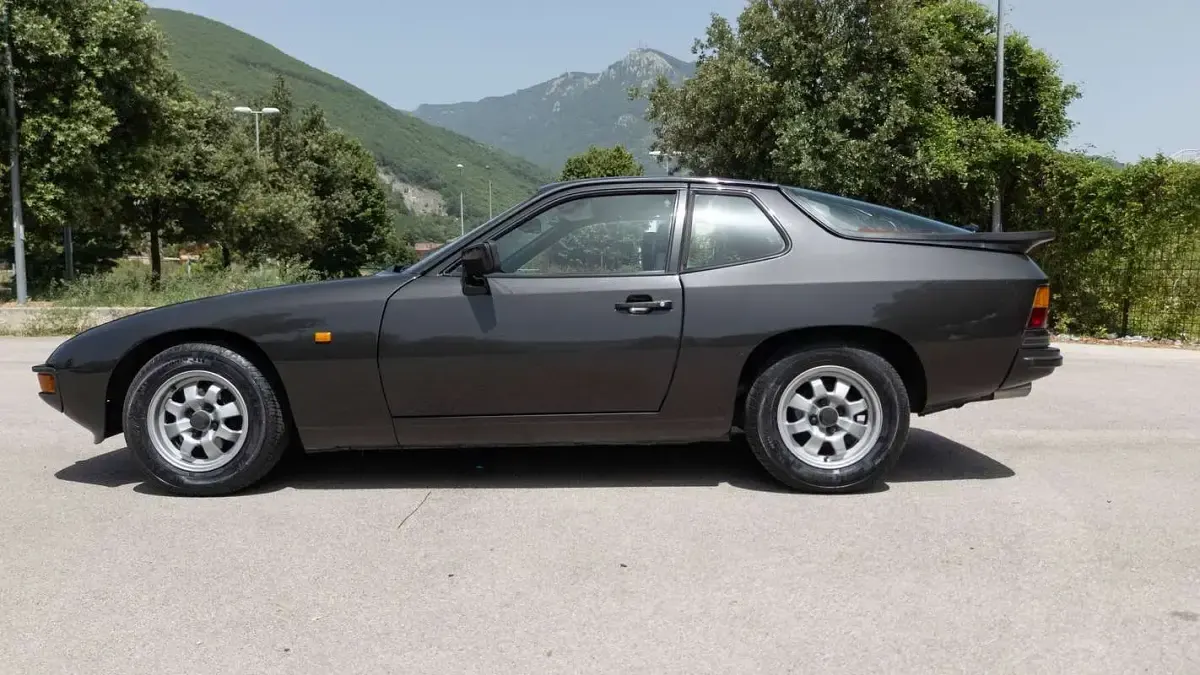 Usata Porsche 924 125 CV (91 kW) 1981 Grigio Coupé