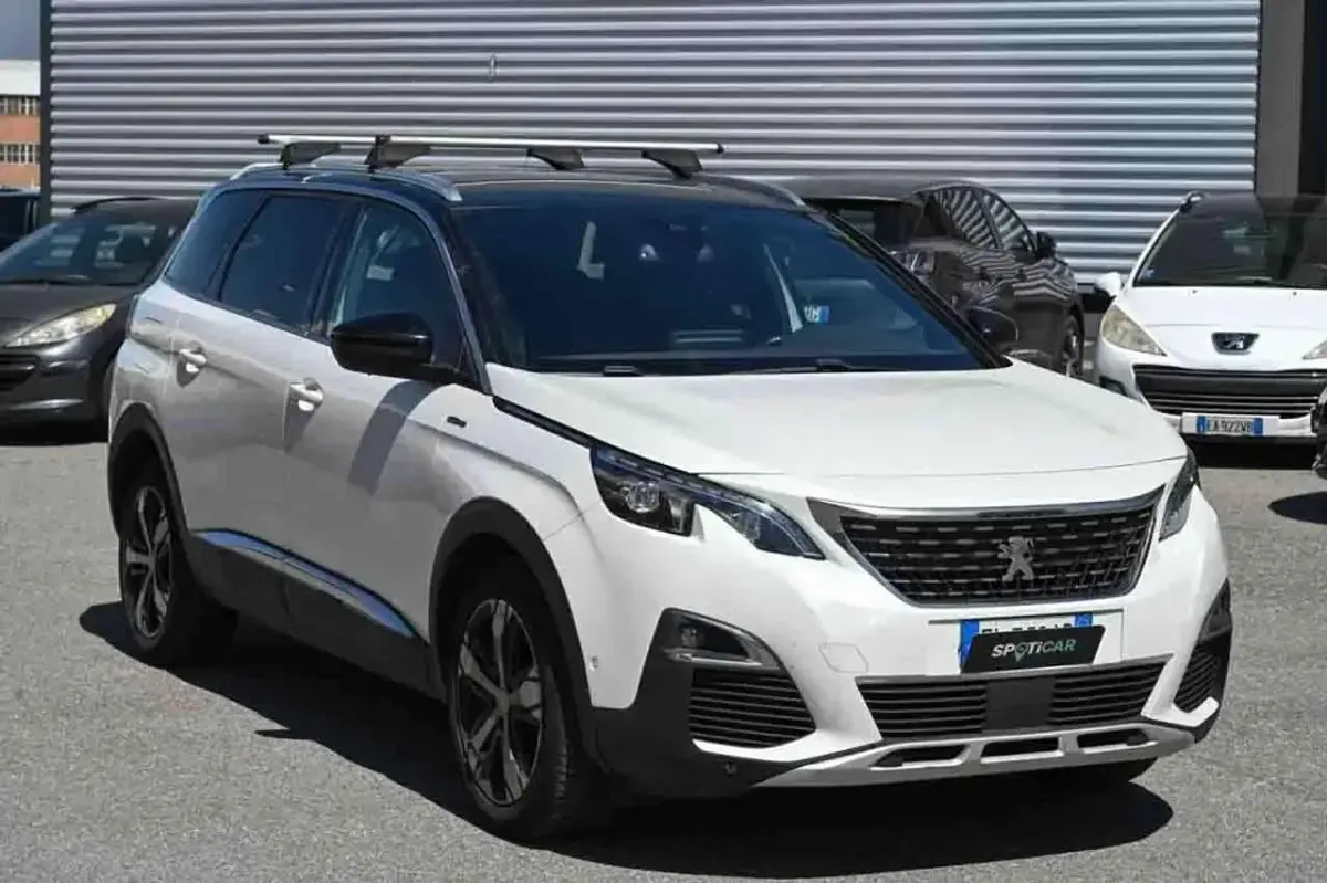 Usata Peugeot 5008 GT-line 120 CV (88 kW) 2017 Bianco SUV