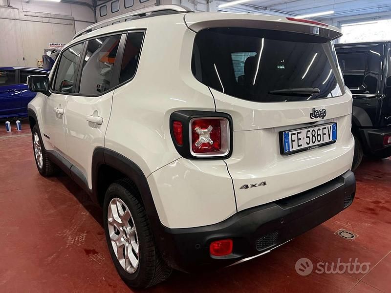 Usata Jeep Renegade Limited 140 CV (102 kW) 2016 Bianco SUV