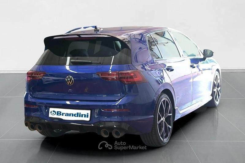 Usata VW Golf VIII R 333 CV (244 kW) 2023 Blu Berlina