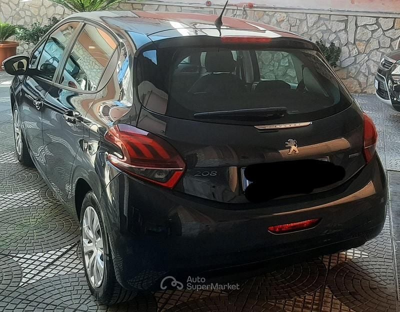 Usata Peugeot 208 82 CV (60 kW) 2016 Utilitaria