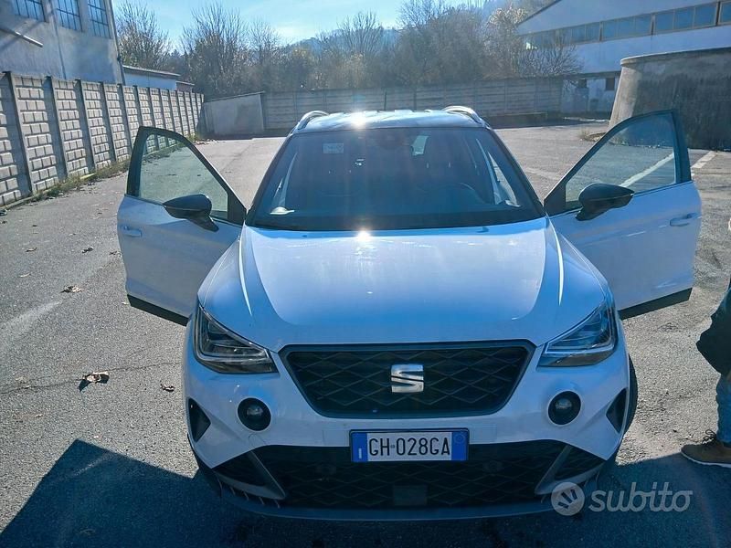 Usata 2022 Seat Arona SUV | 12.500 € (Ottimo prezzo) - Immagine 1/4