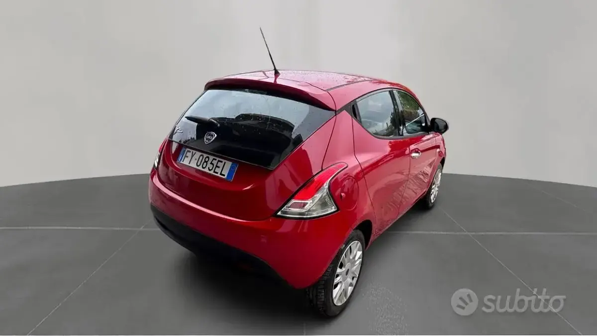 Usata Lancia Ypsilon Silver 69 CV (50 kW) 2013 Other Utilitaria