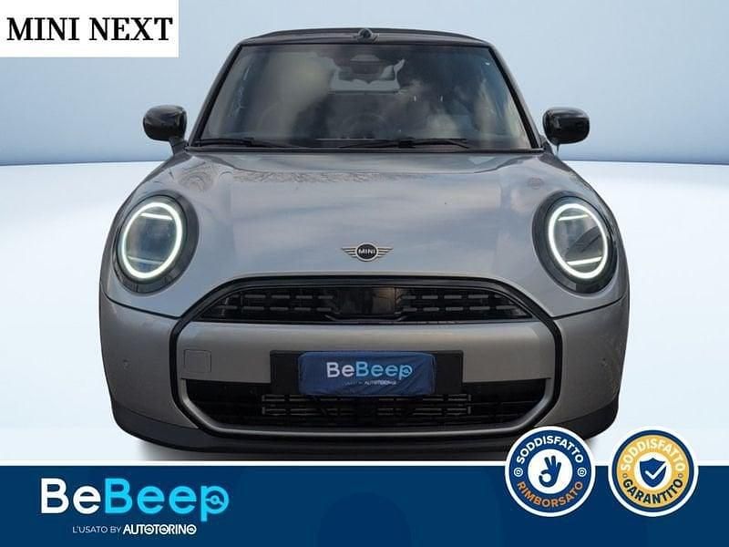 Usata Mini Cooper Classic 163 CV (119 kW) 2025 Argento metallizzato Utilitaria